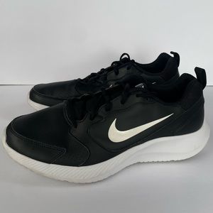 Nike Todos RN Black White Sneakers Size 12